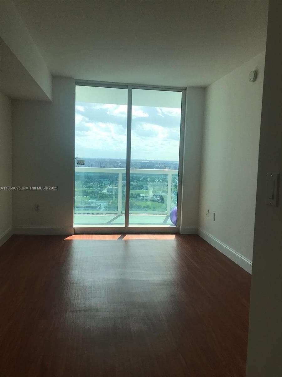 1800 N Bayshore Dr # 3910, Miami, FL 33132 photo 2