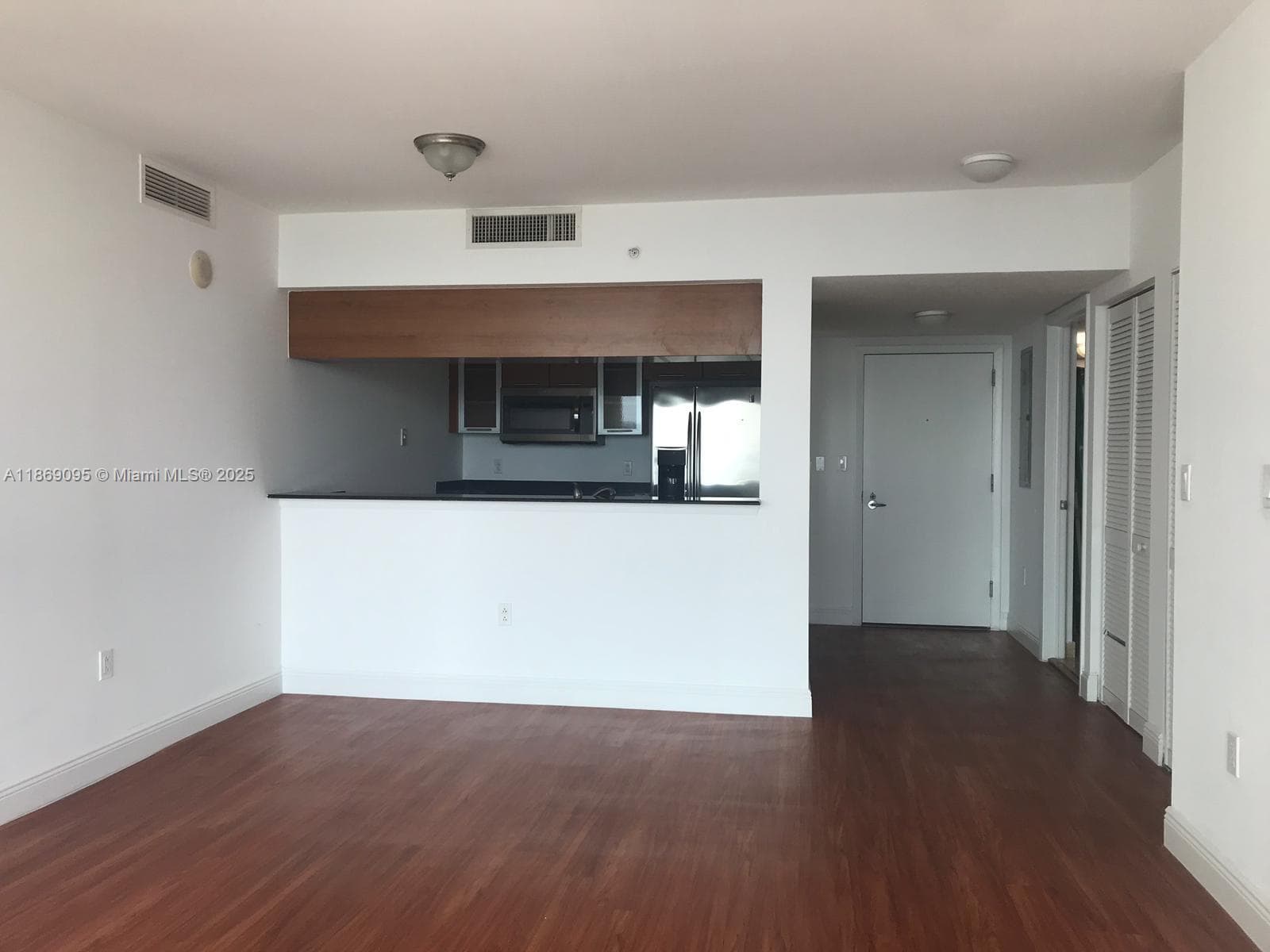 1800 N Bayshore Dr # 3910, Miami, FL 33132 photo 3