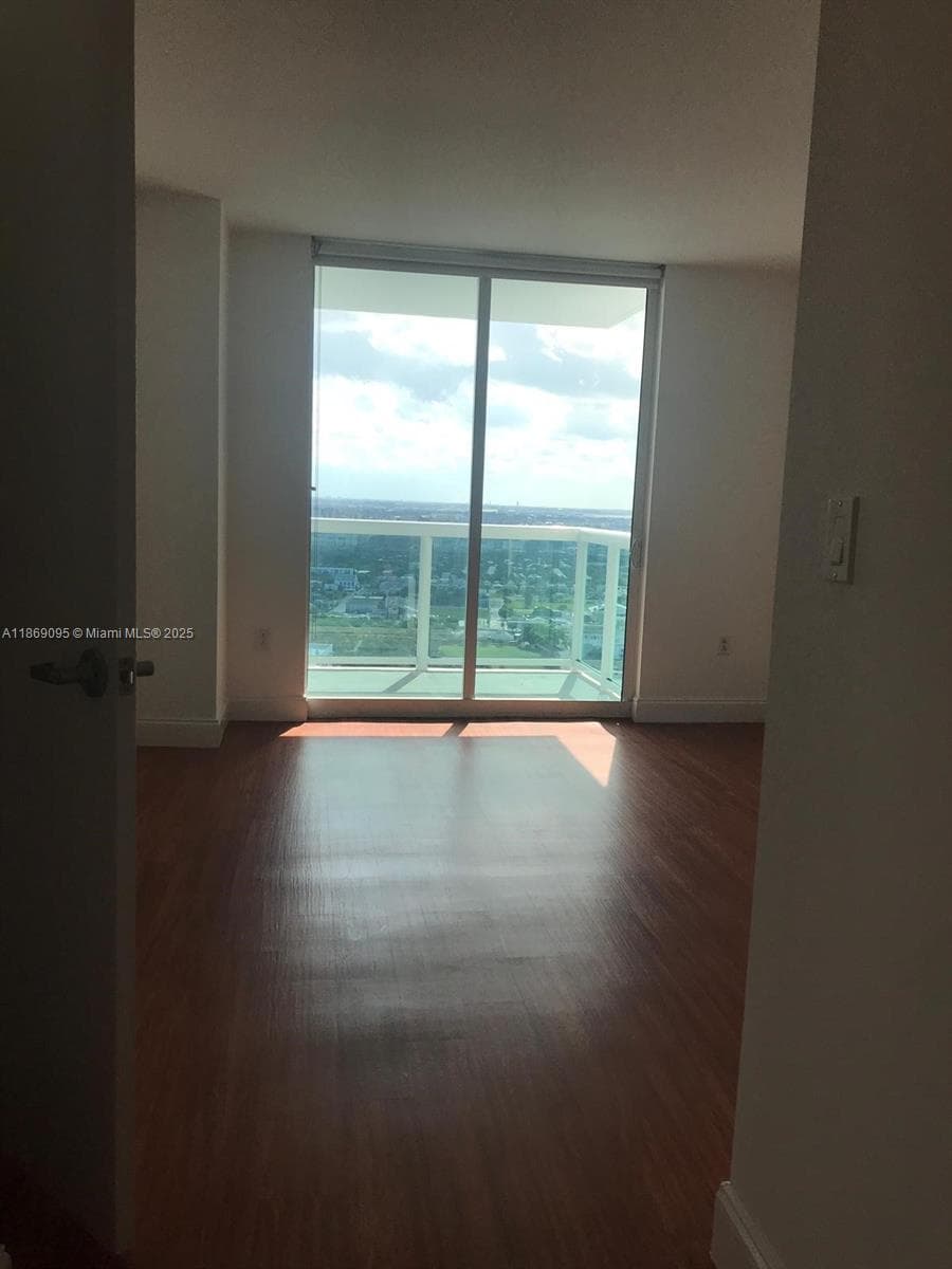 1800 N Bayshore Dr # 3910, Miami, FL 33132 photo 4