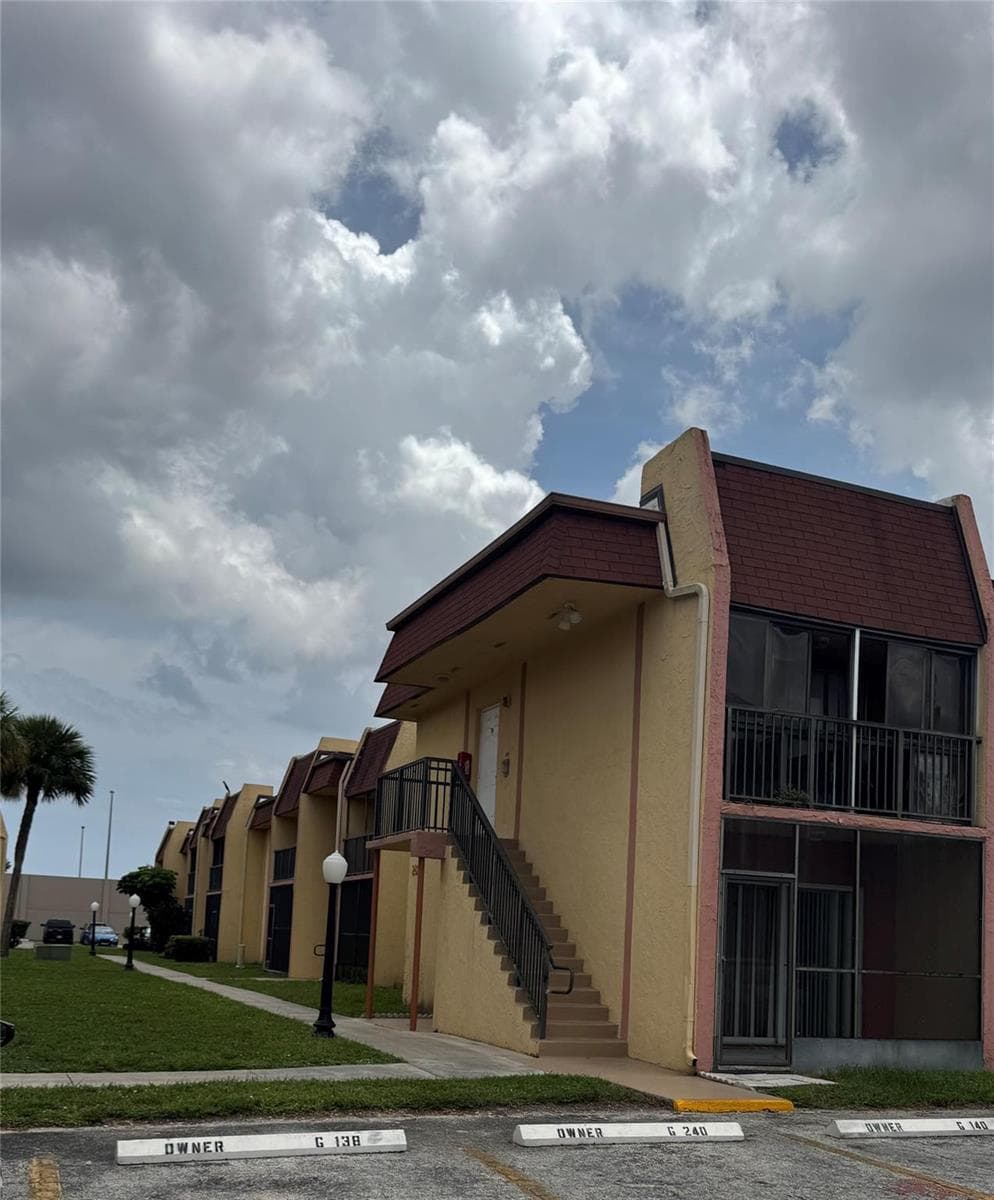 2850 NW 55th Avenue # 2D, Lauderhill, FL 33313 photo 2