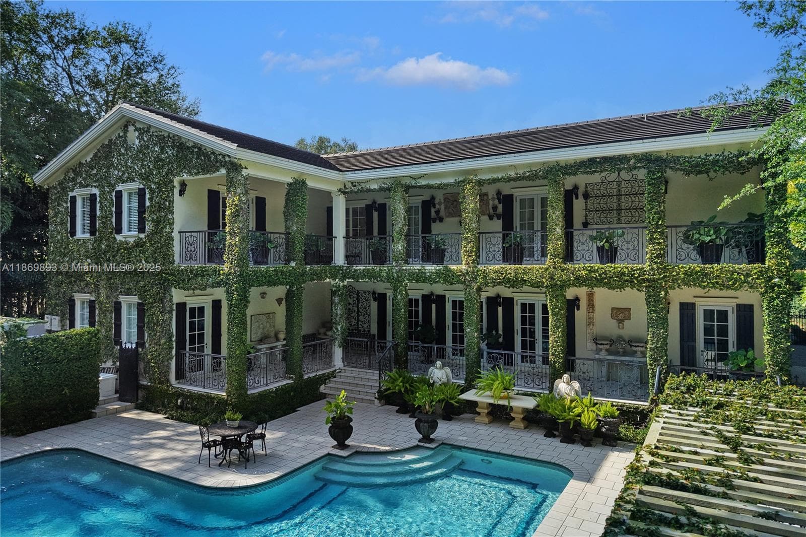 612 Sunset Dr, Coral Gables, FL 33143 photo 5