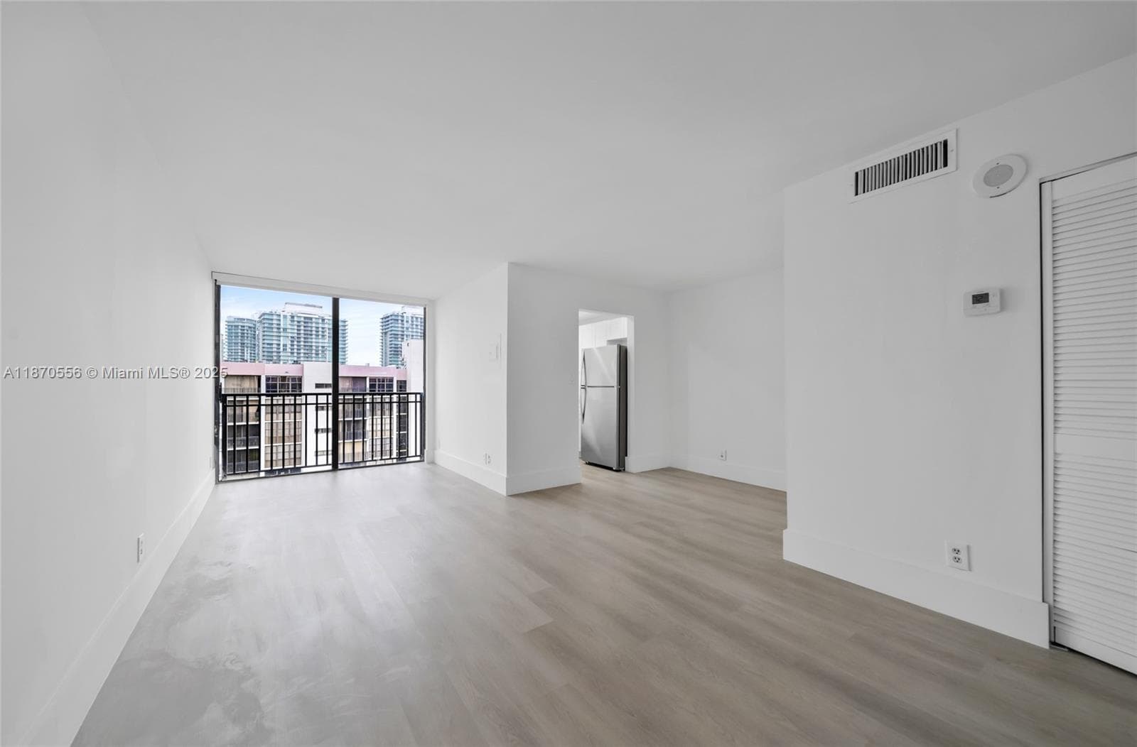 17021 N Bay Rd # 1025, Sunny Isles Beach, FL 33160 photo 3