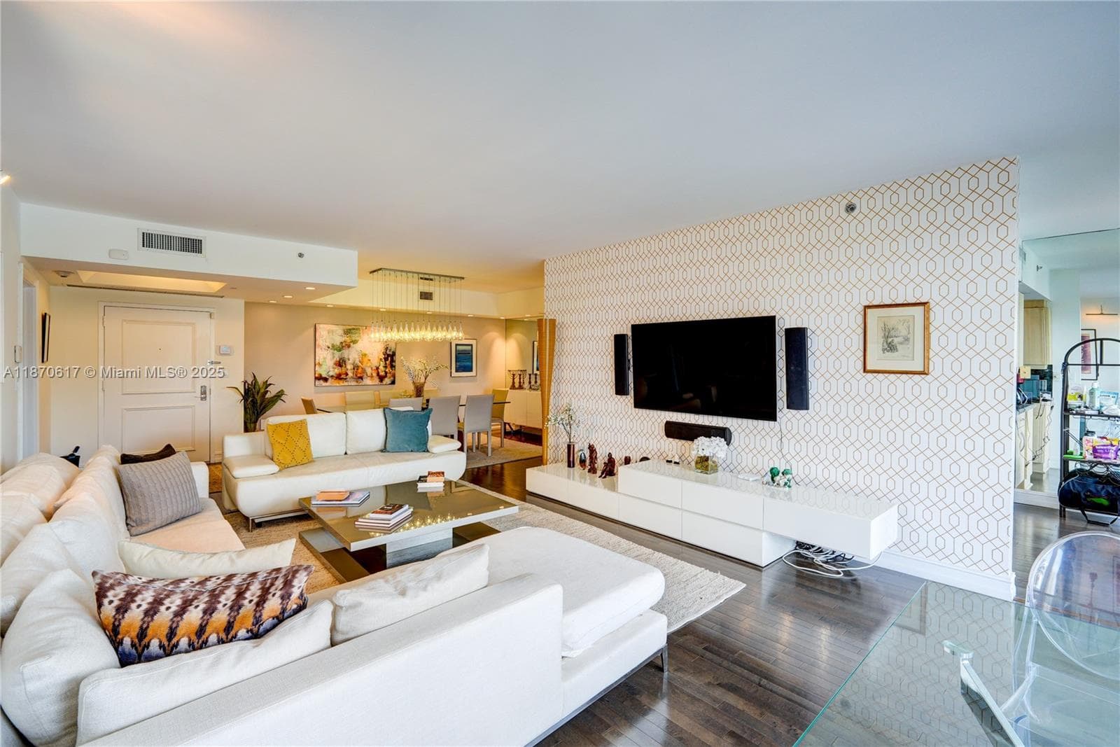 2000 Island Blvd # 710, Aventura, FL 33160 photo 2