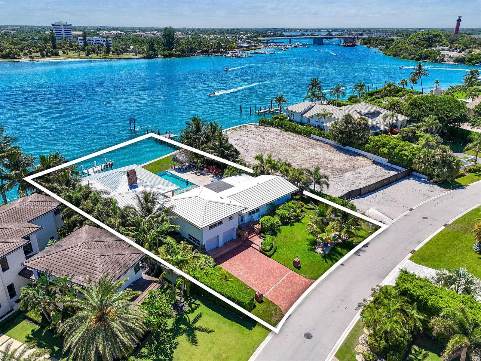 87 Lighthouse Drive, Jupiter Inlet Colony, FL 33469 photo 3