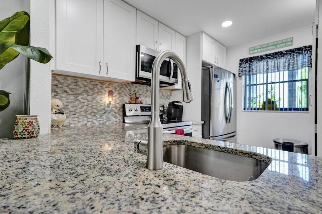 3060 Holiday Springs Boulevard # 106, Margate, FL 33063 photo 2