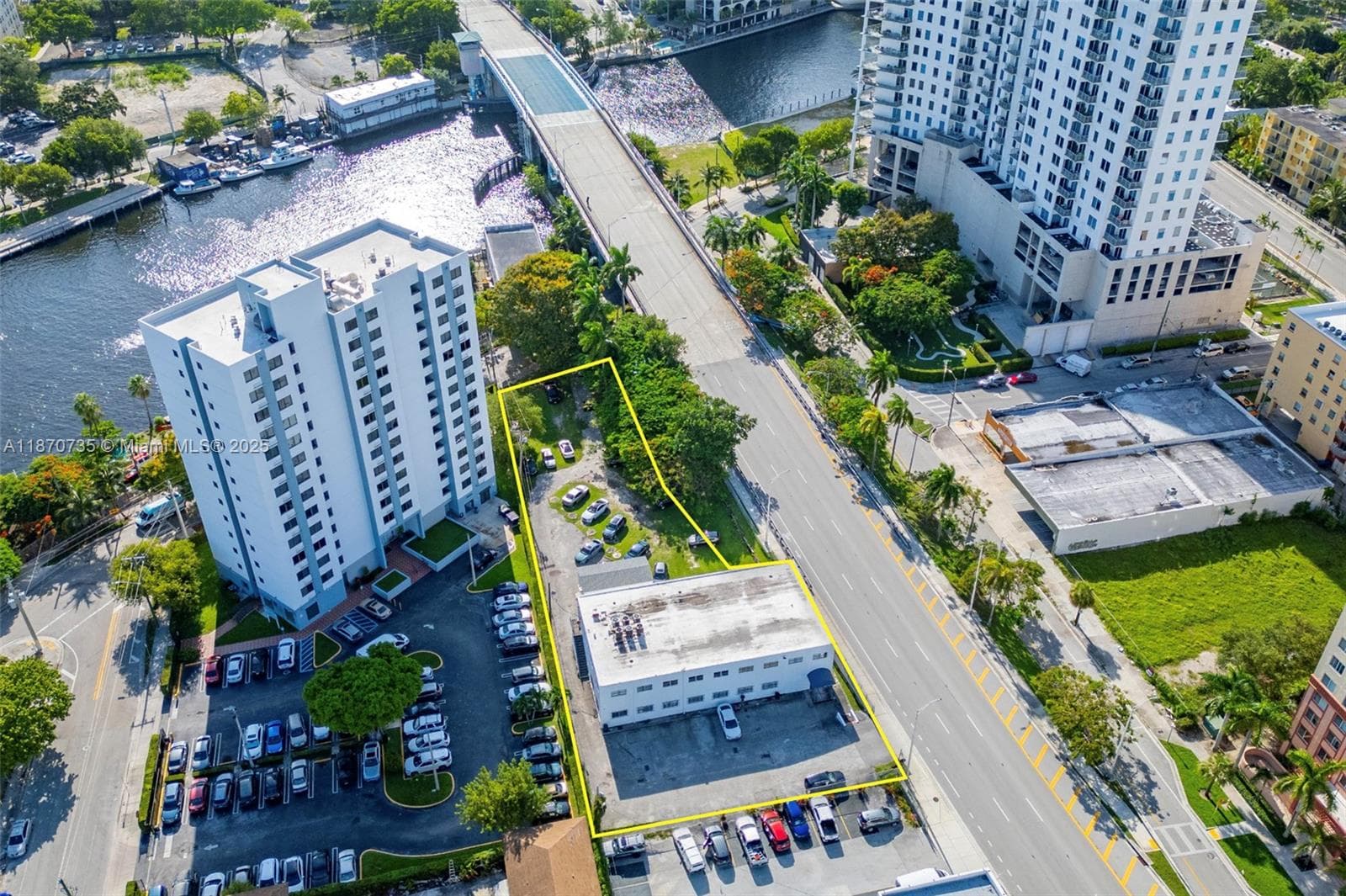 529 W Flagler St, Miami, FL 33130 photo 2