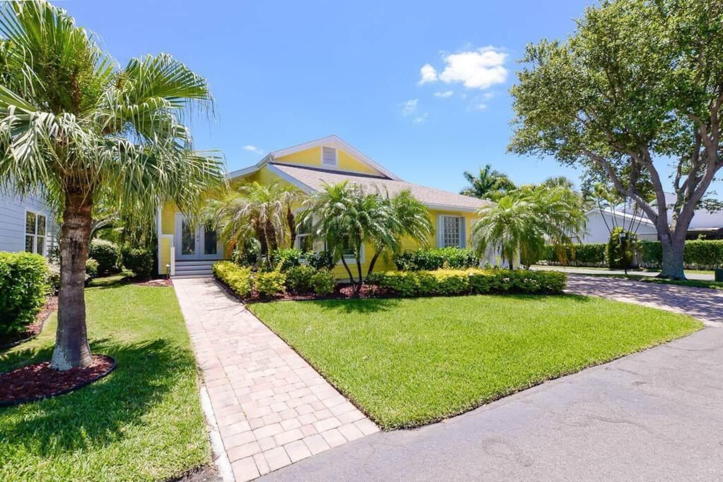 4031 NE Breakwater Drive, Jensen Beach, FL 34957 photo 3