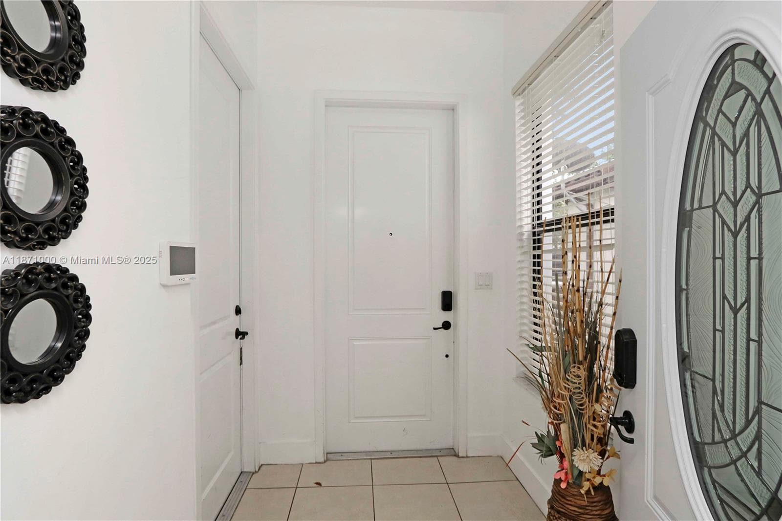 3293 W 98th Pl, Hialeah, FL 33018 photo 2