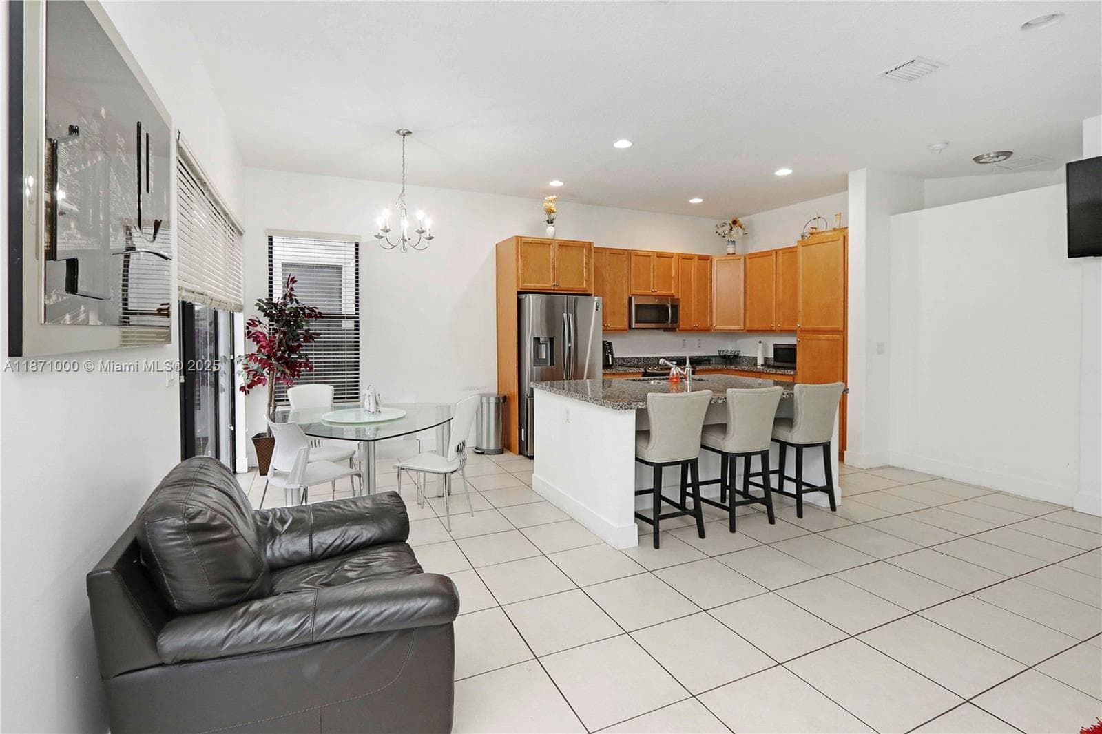 3293 W 98th Pl, Hialeah, FL 33018 photo 5