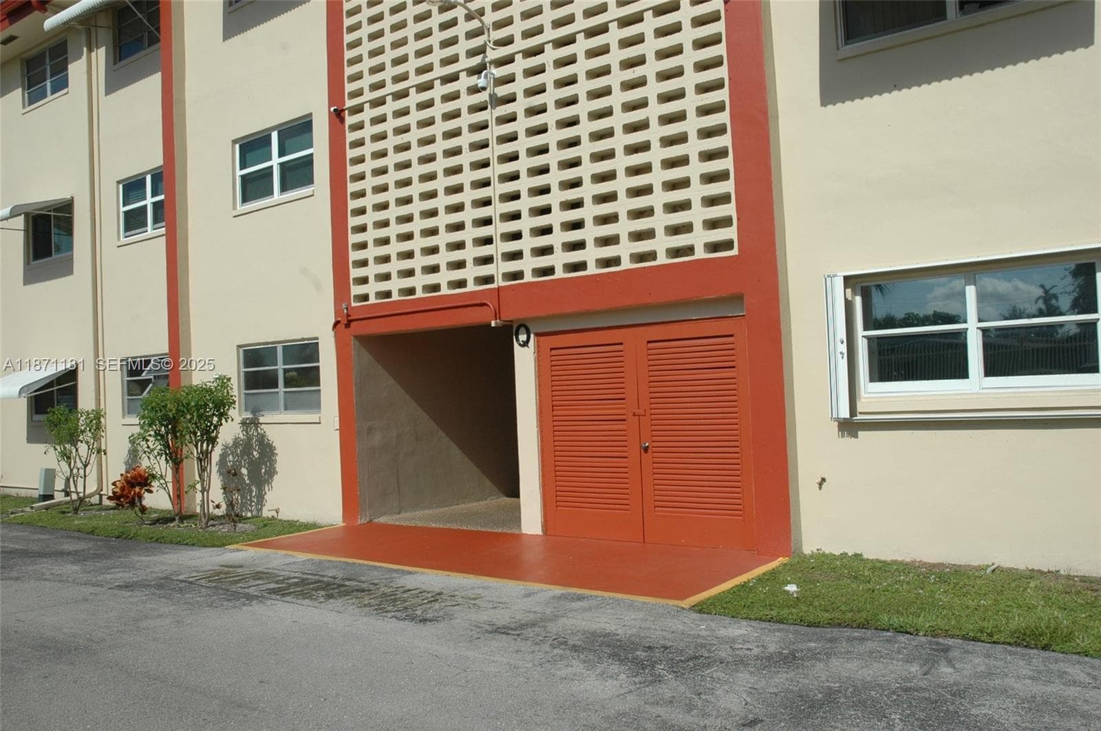 5300 Washington St # Q307, Hollywood, FL 33021 photo 2