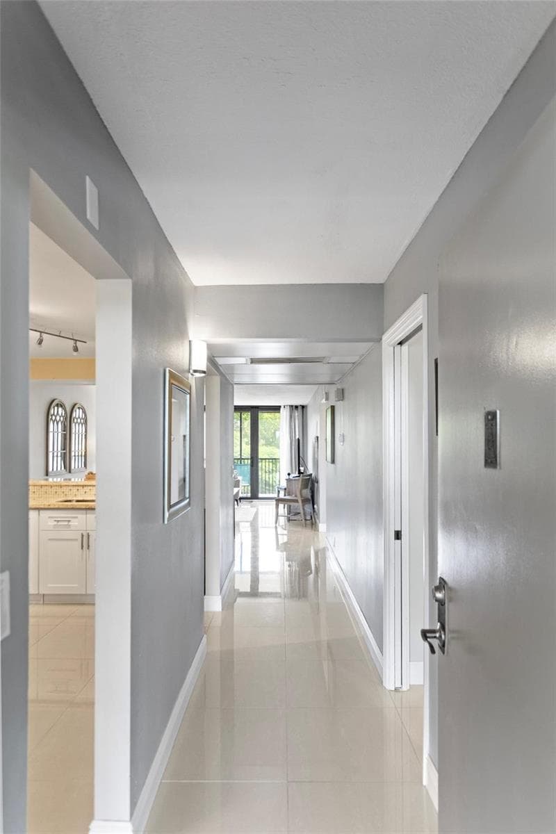 16 Royal Palm Way # 302, Boca Raton, FL 33432 photo 4