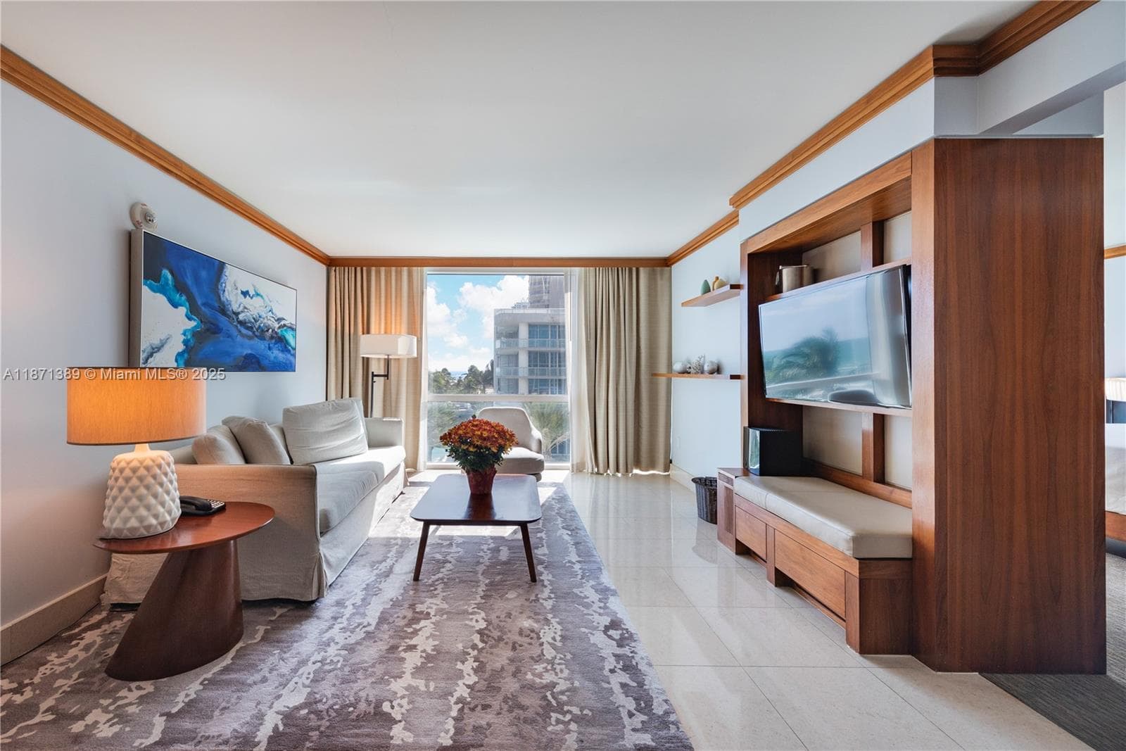 6801 Collins Ave # 418 (deed 407), Miami Beach, FL 33141 photo 4