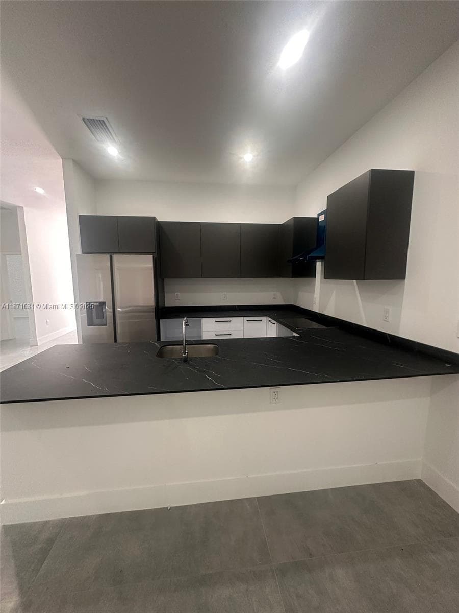 2423 NW 23rd Ln, Fort Lauderdale, FL 33311 photo 4