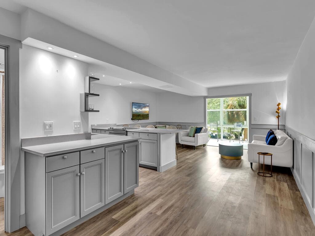 275 Date Palm Road # 304, Vero Beach, FL 32963 photo 2