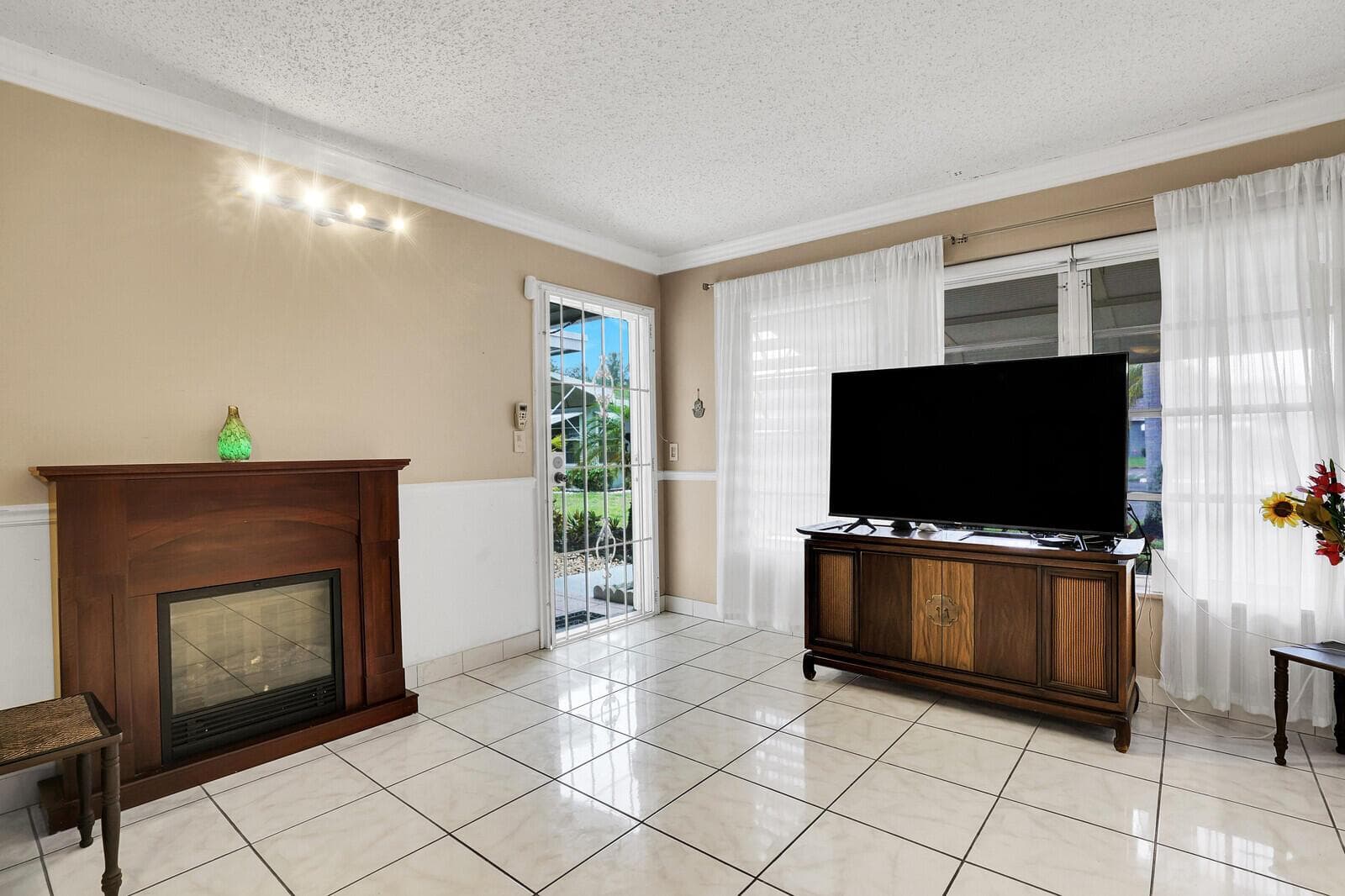 902 South Drive # C, Delray Beach, FL 33445 photo 5