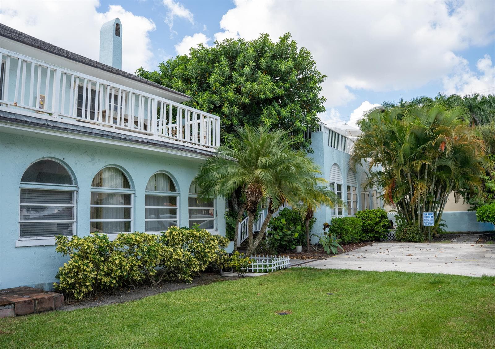 264 Seminole Avenue, Palm Beach, FL 33480 photo 3