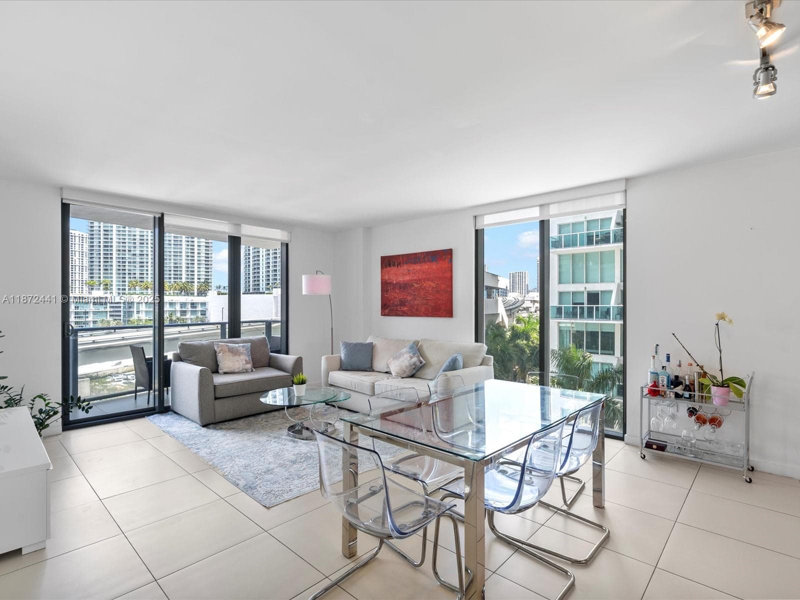 31 SE 6th St # 802, Miami, FL 33131 photo 4