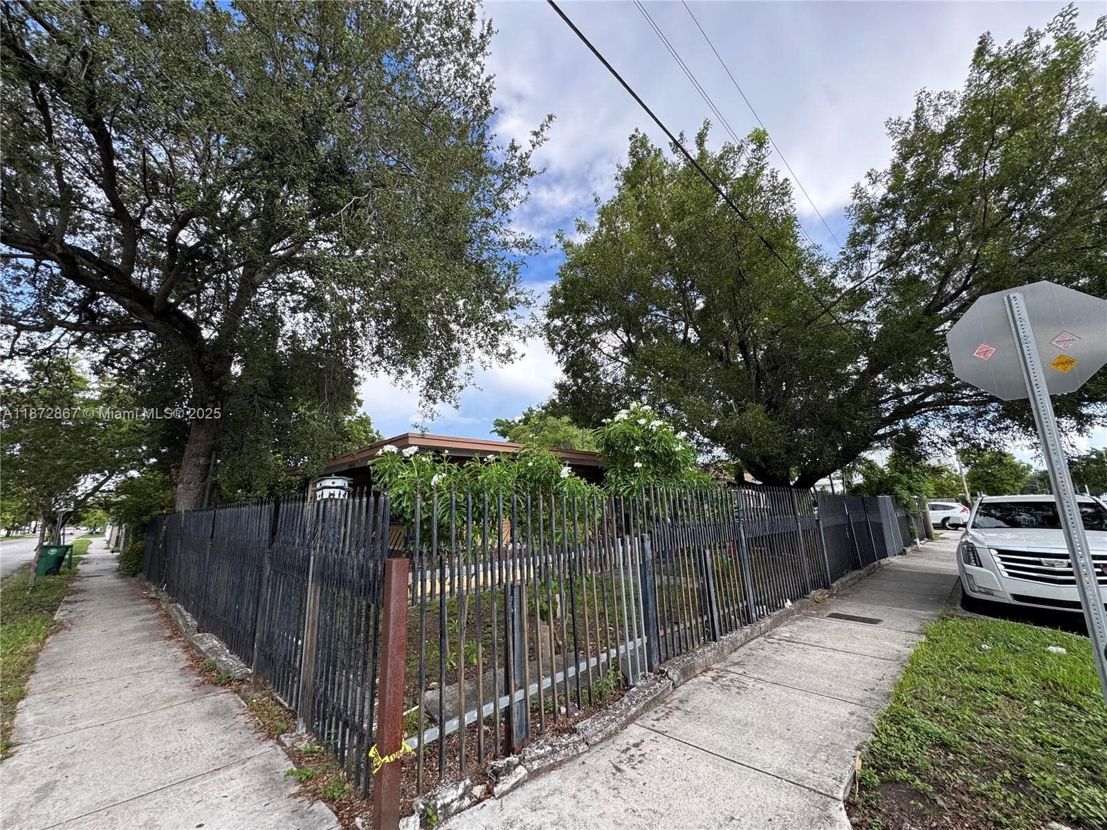 2751 NW 24th Ave, Miami, FL 33142 photo 3