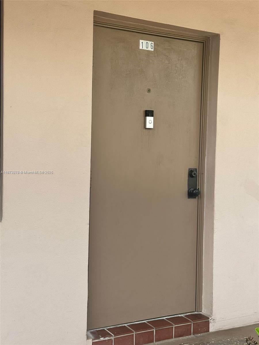 10332 Sunrise Lakes Blvd # 106, Sunrise, FL 33322 photo 4