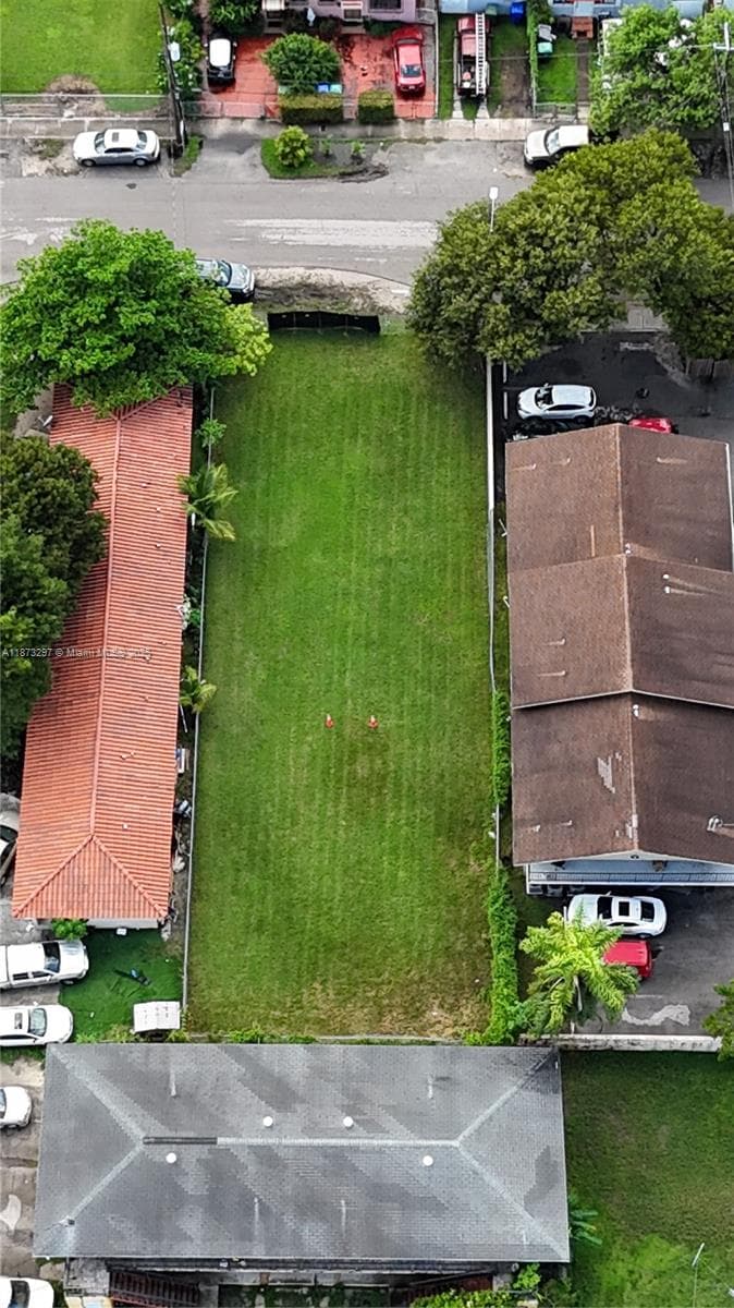 1941 NW 19th Ave, Miami, FL 33125 photo 3