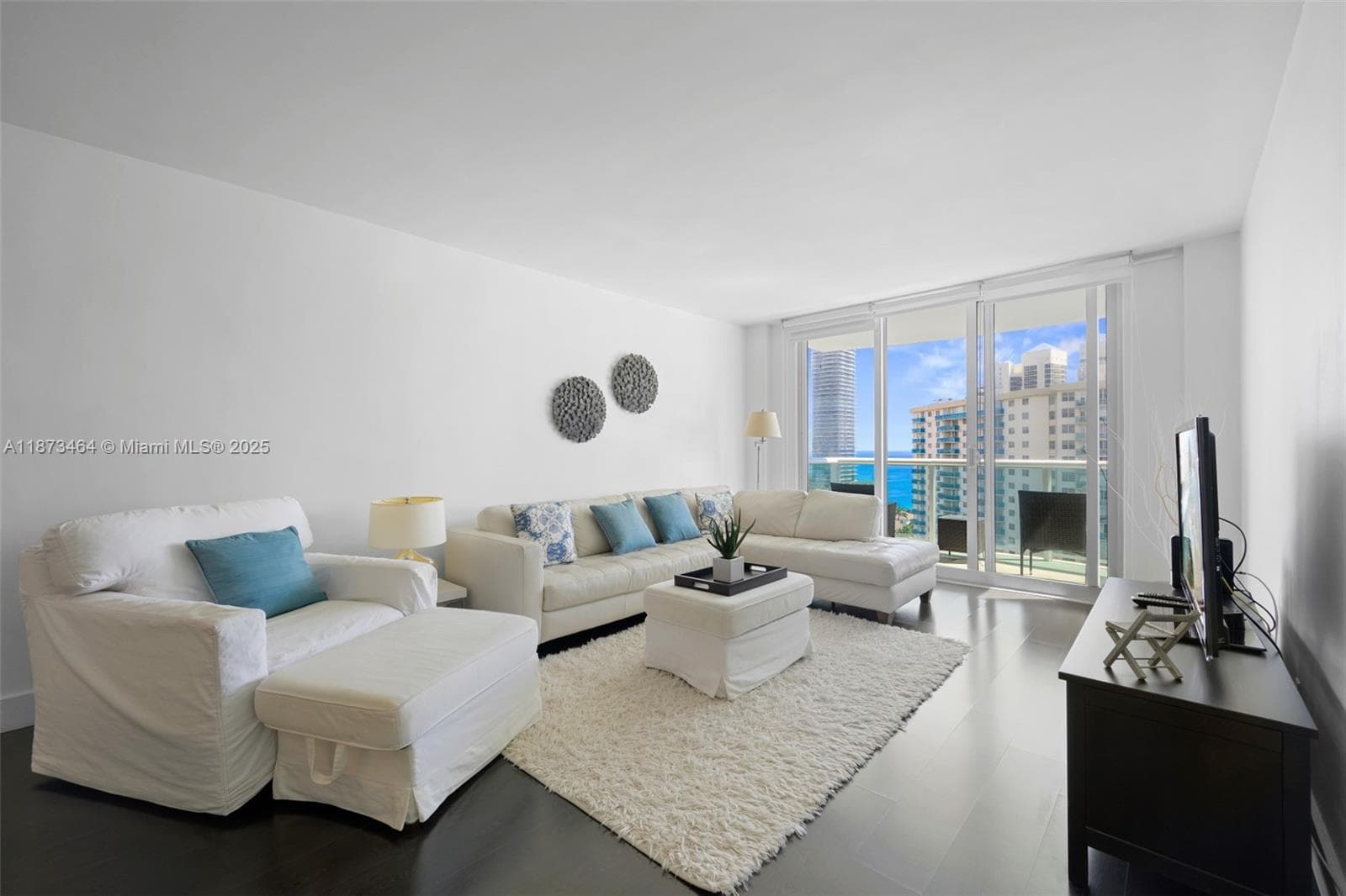 19380 Collins Ave # 1414, Sunny Isles Beach, FL 33160 photo 3