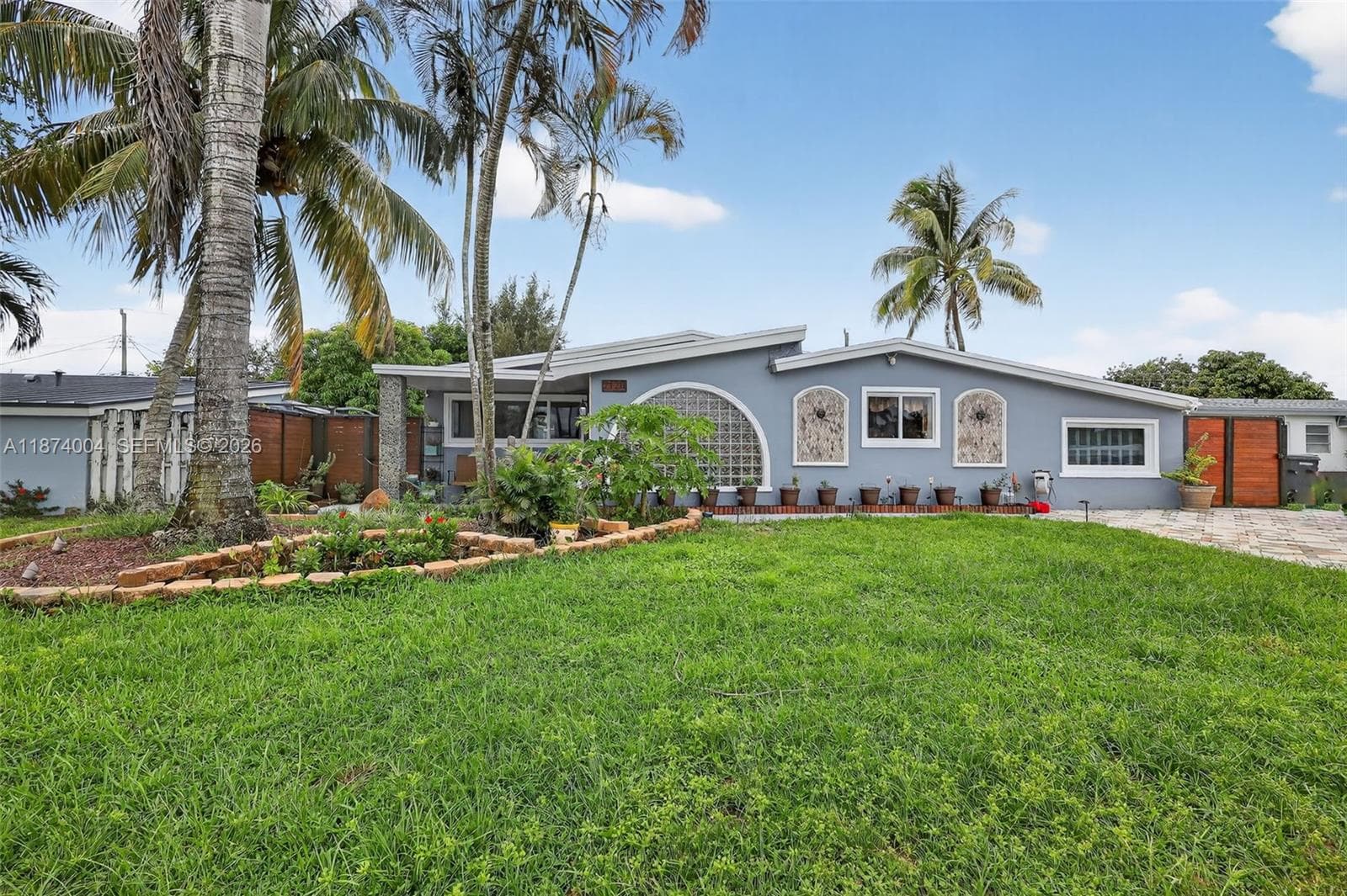 7120 Wilson St, Hollywood, FL 33024