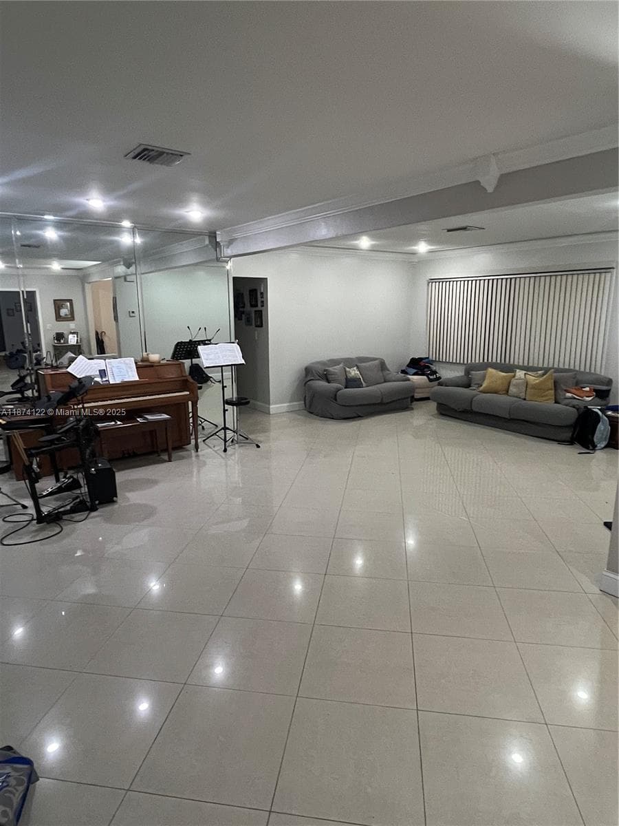 7521 SW 57th Ter, Miami, FL 33143 photo 3
