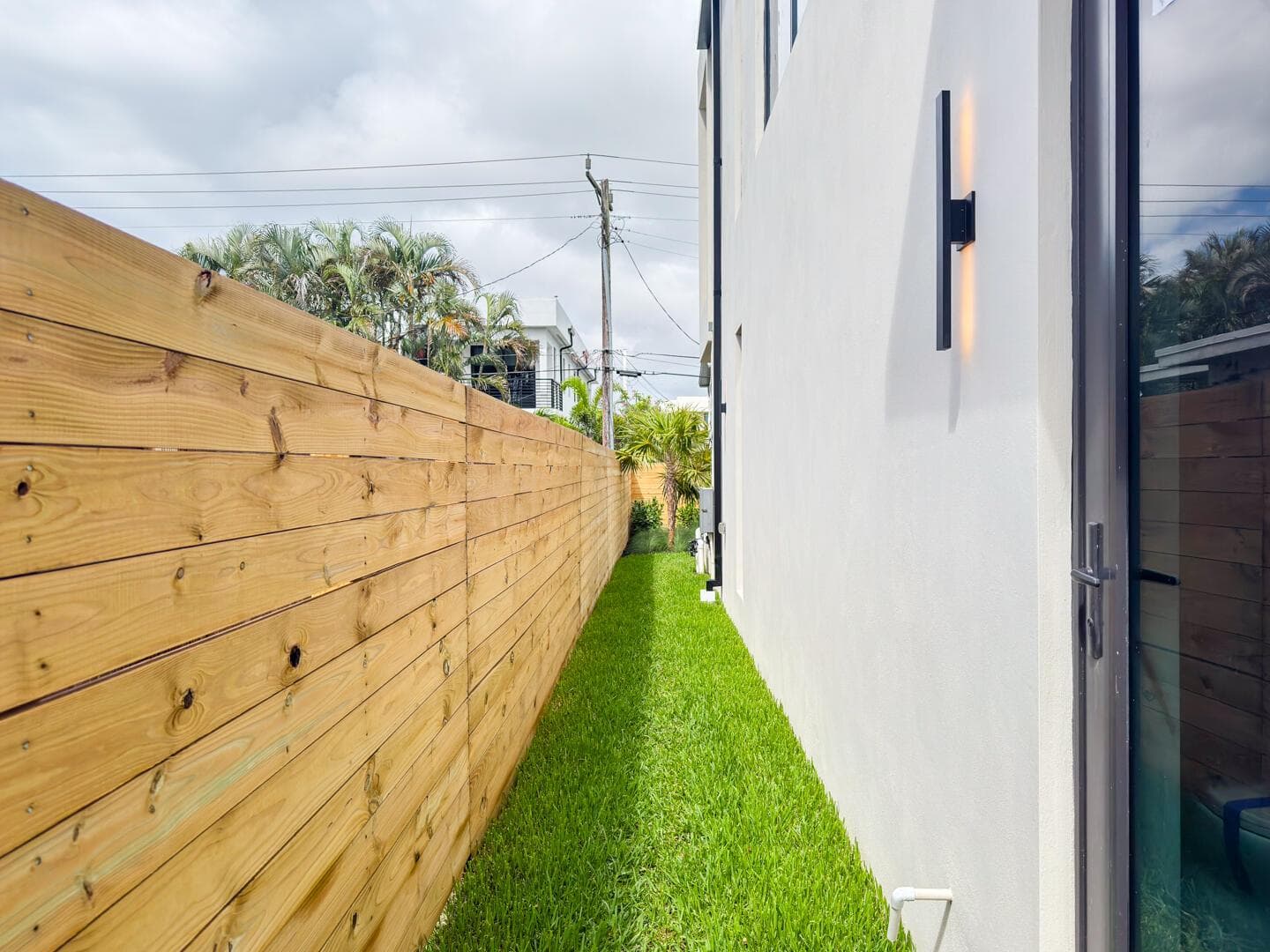 1321 NE 14th Avenue # 1321, Fort Lauderdale, FL 33316 photo 2