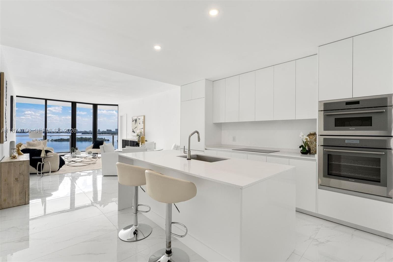 700 NE 24th St # 1005, Miami, FL 33137 photo 2