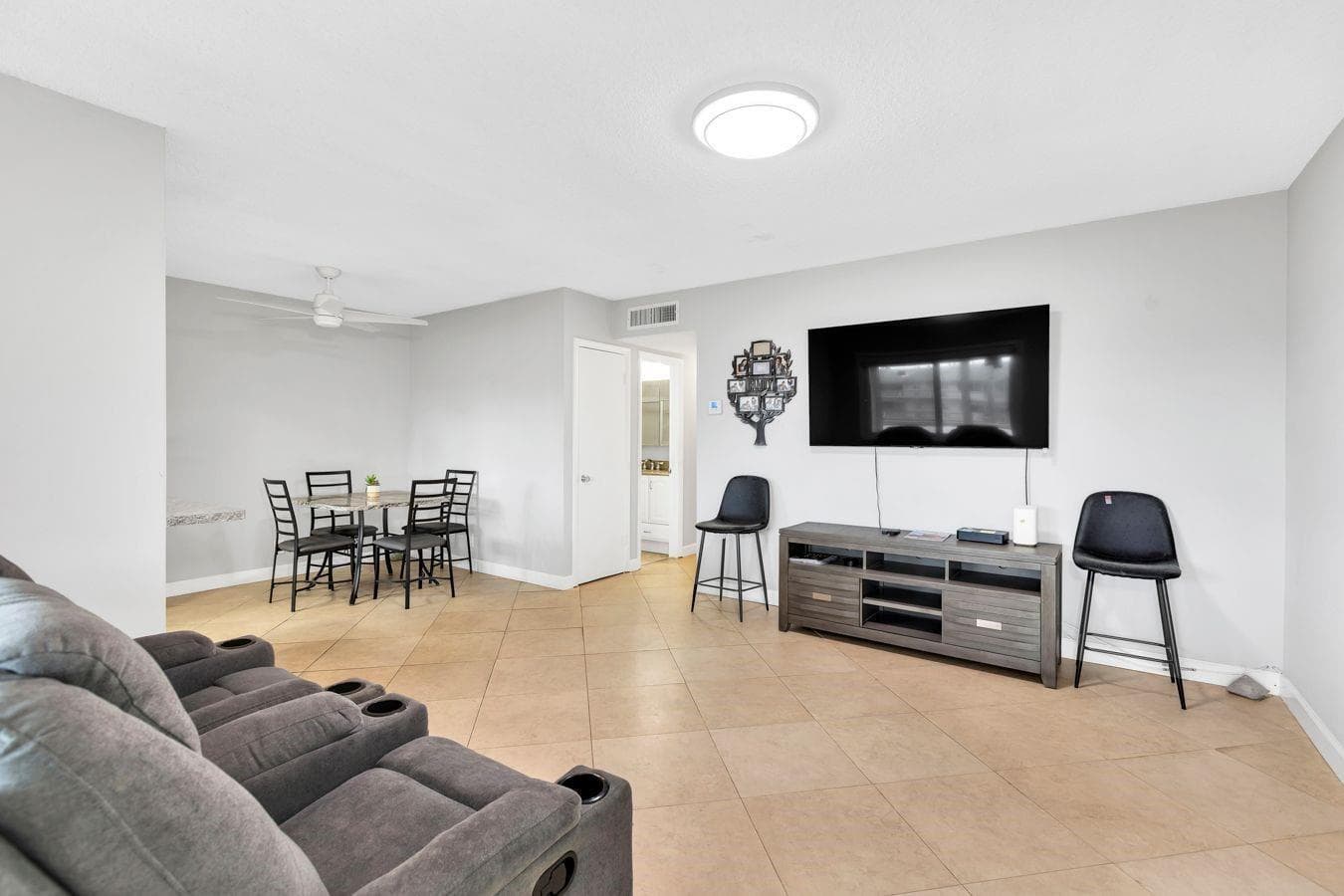 5300 Washington Street # D308, Hollywood, FL 33021 photo 2