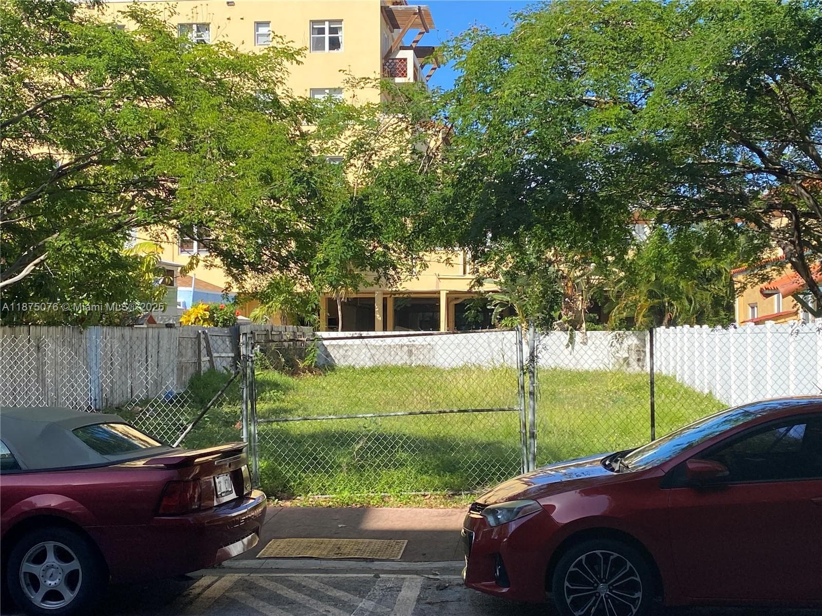 935 2nd St, Miami Beach, FL 33139 photo 2