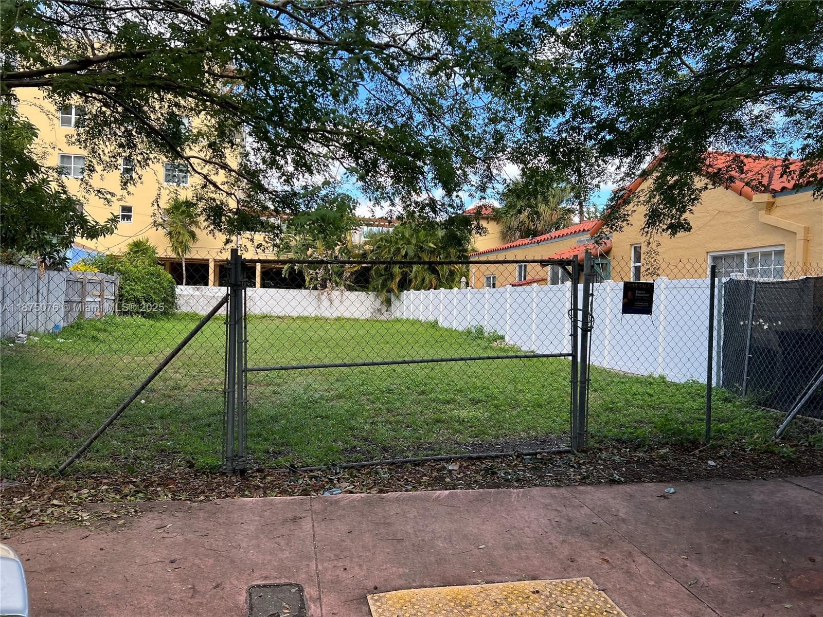 935 2nd St, Miami Beach, FL 33139 photo 3