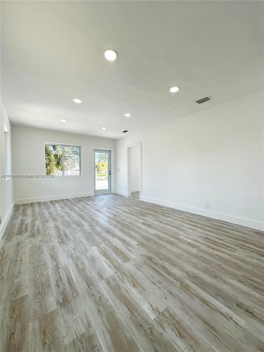 2740 NW 49th St, Miami, FL 33142 photo 3