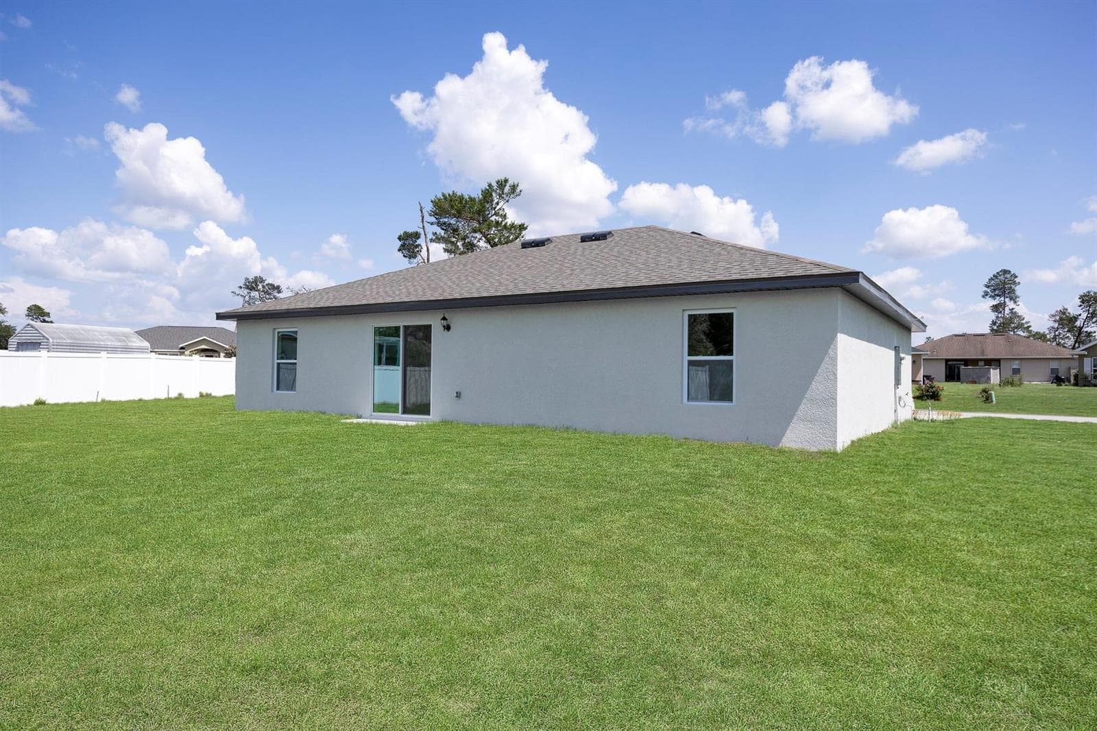 8045 105th Court, Vero Beach, FL 32967 photo 3
