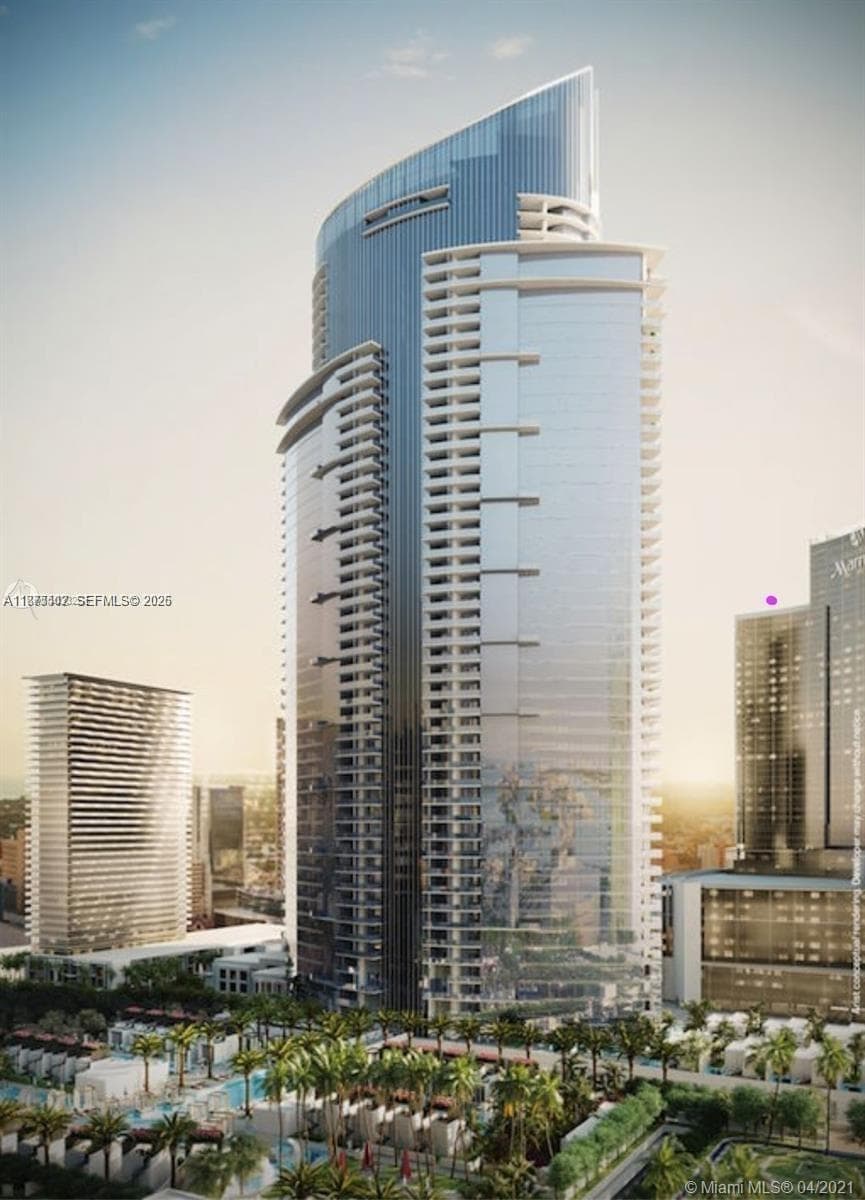 851 NE 1st Ave # 1203, Miami, FL 33132 photo 3