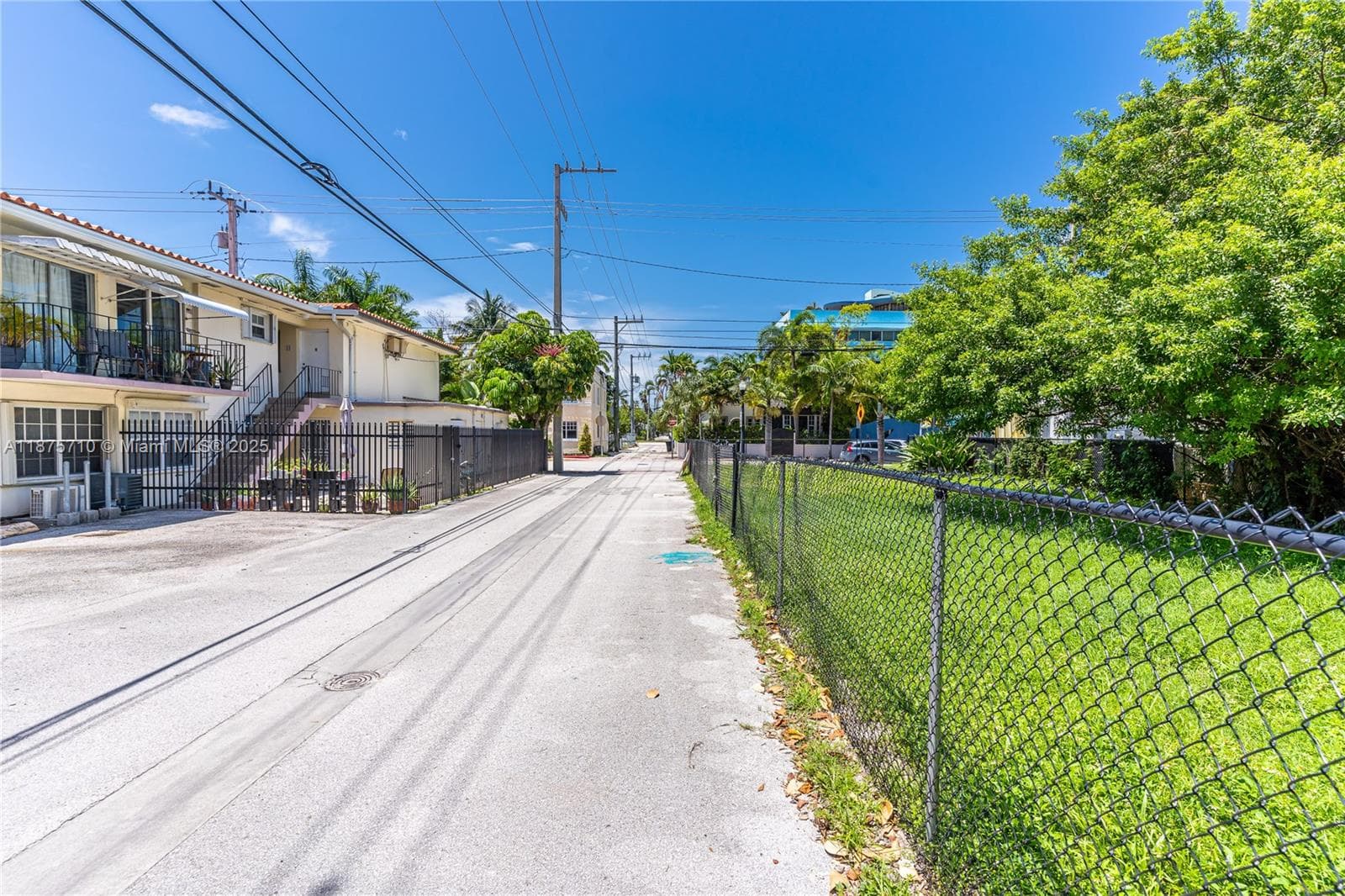 918 4th St, Miami Beach, FL 33139 photo 3