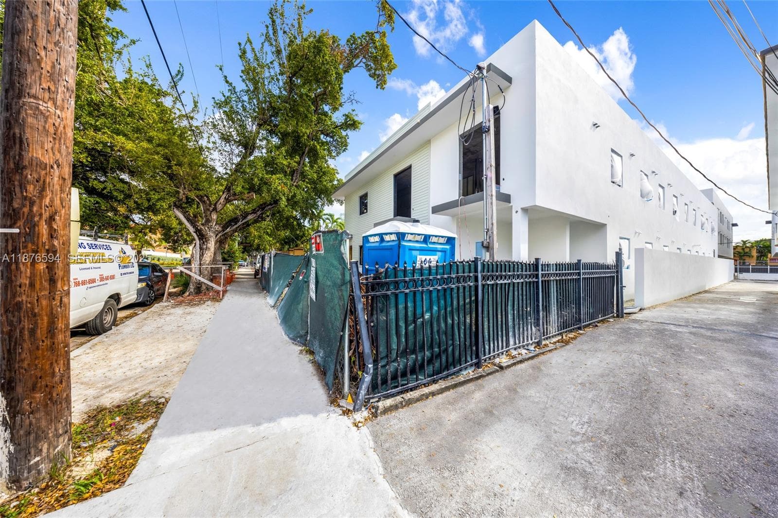 1254 SW 2nd St, Miami, FL 33135