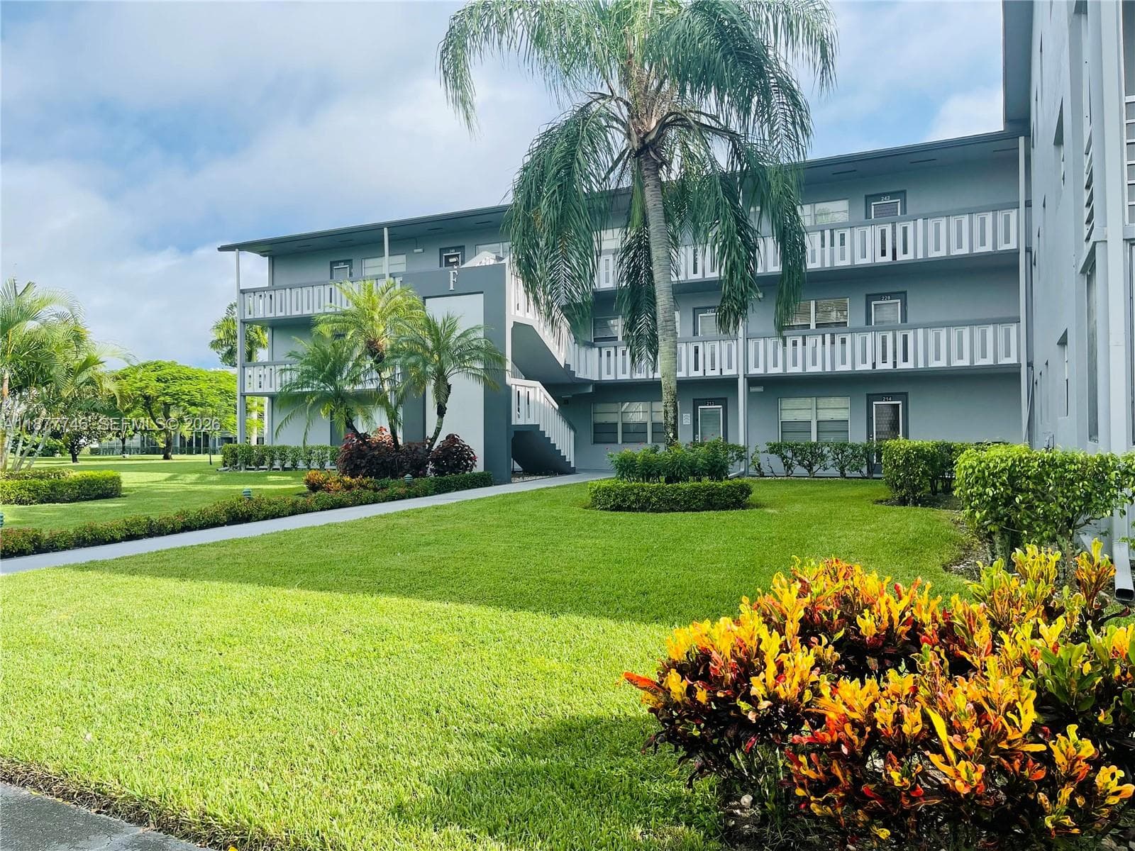 251 S Suffolk F # 251, Boca Raton, FL 33434 photo 2
