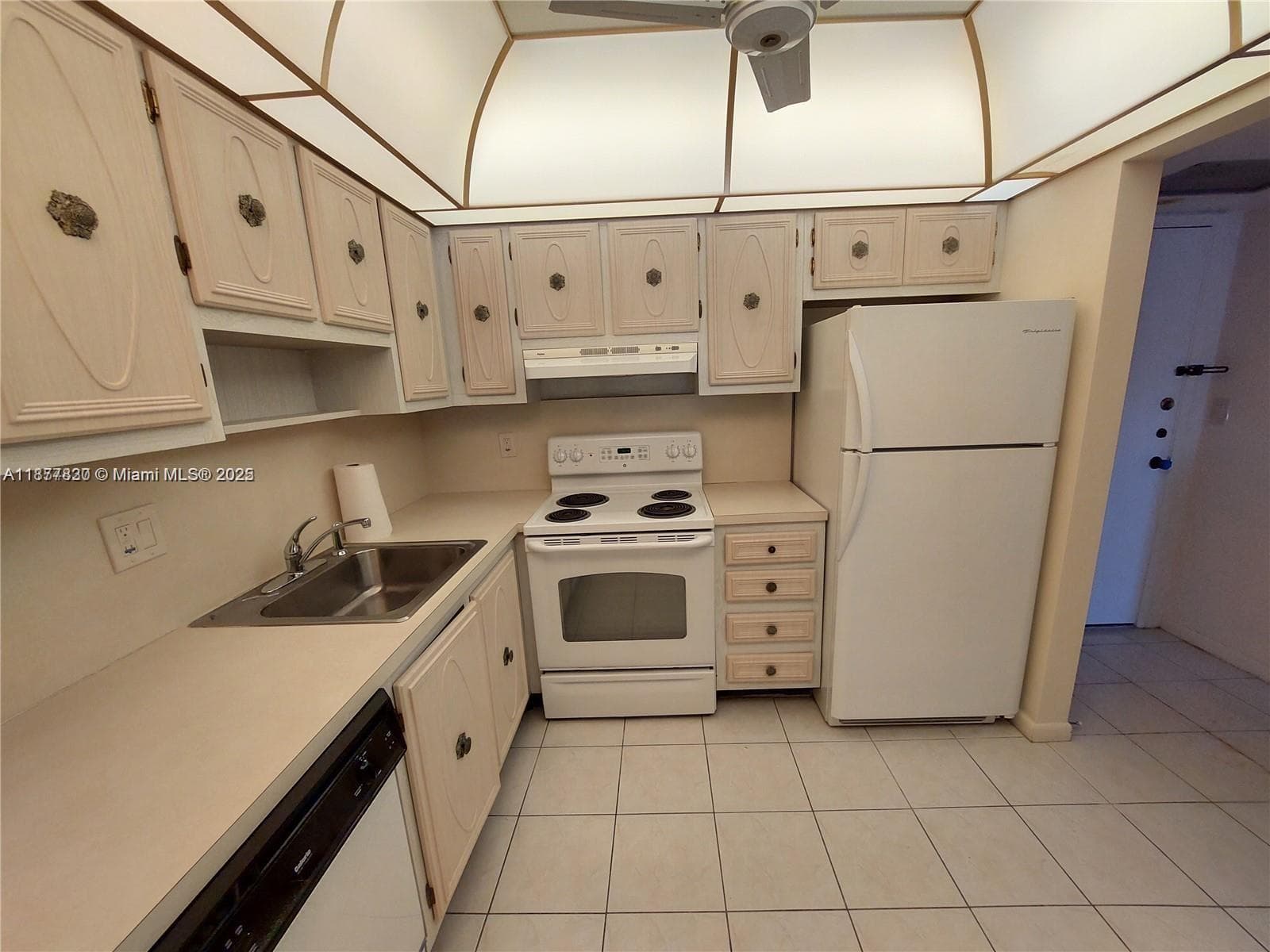 257 S Cypress Rd # 438, Pompano Beach, FL 33060 photo 3