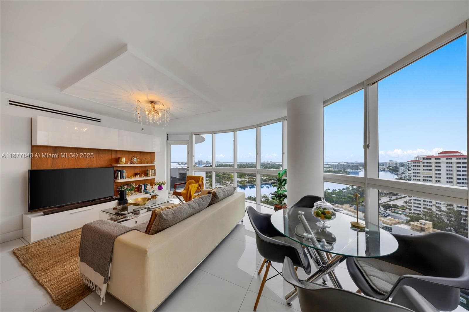 6301 Collins Ave # 2107, Miami Beach, FL 33141 photo 3