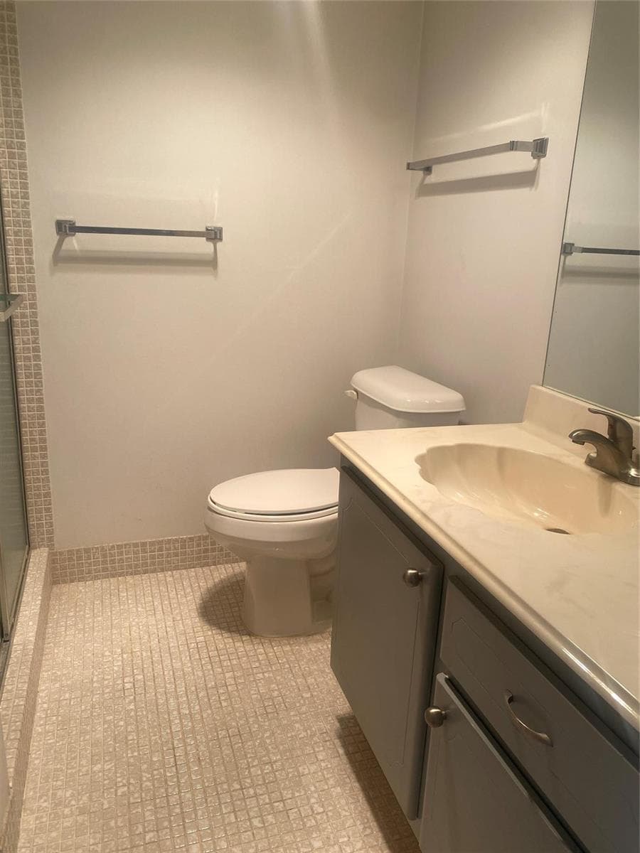 408 Grantham A # 408, Deerfield Beach, FL 33442 photo 5