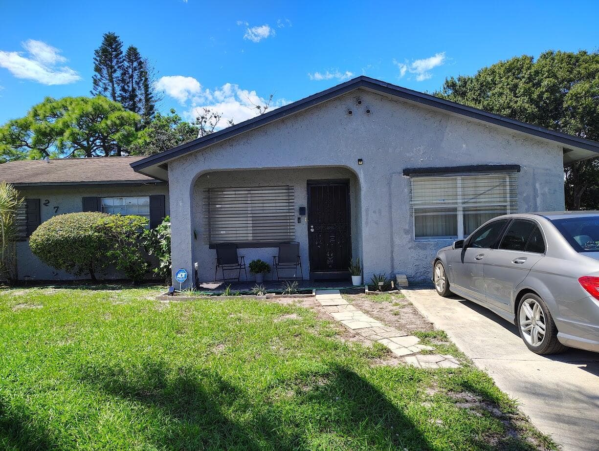2701 NW Essex Drive NW, Fort Pierce, FL 34946 photo 2