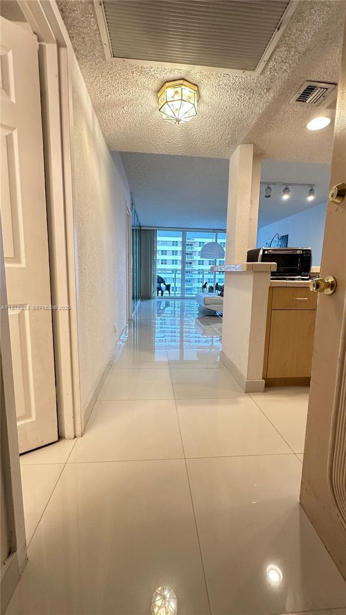 2030 S Ocean Dr # 725, Hallandale Beach, FL 33009 photo 4