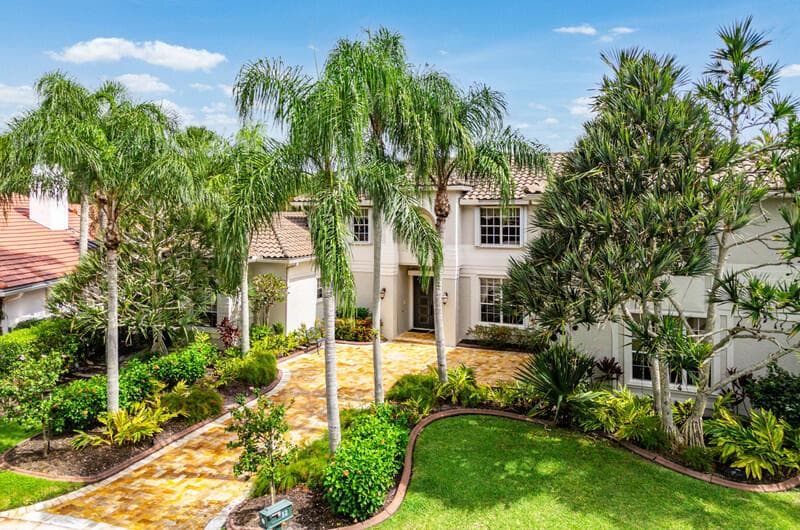 12 Martinique Cove, Palm Beach Gardens, FL 33418 photo 2