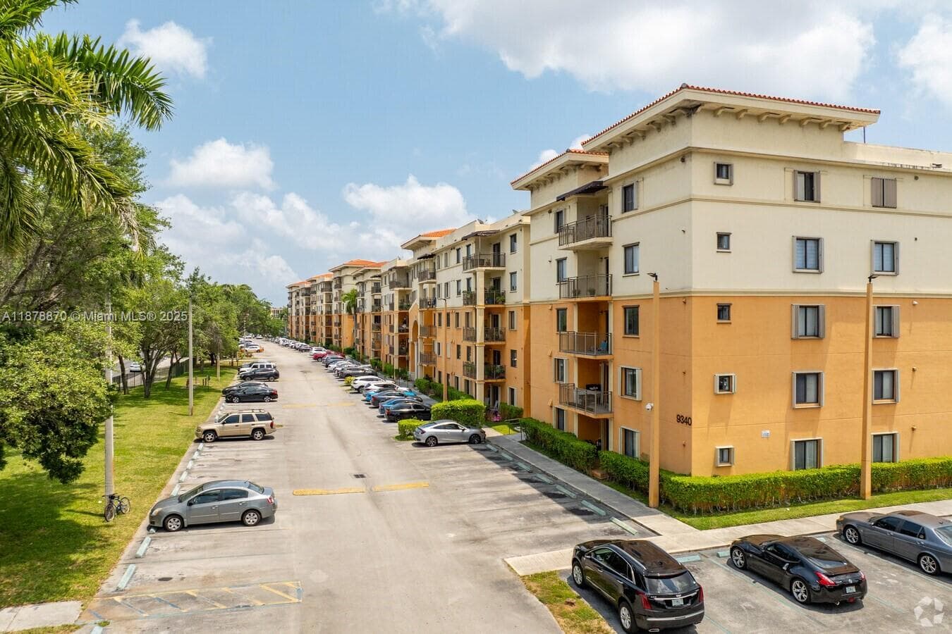 9340 Fontainebleau Blvd # W206, Miami, FL 33172 photo 2