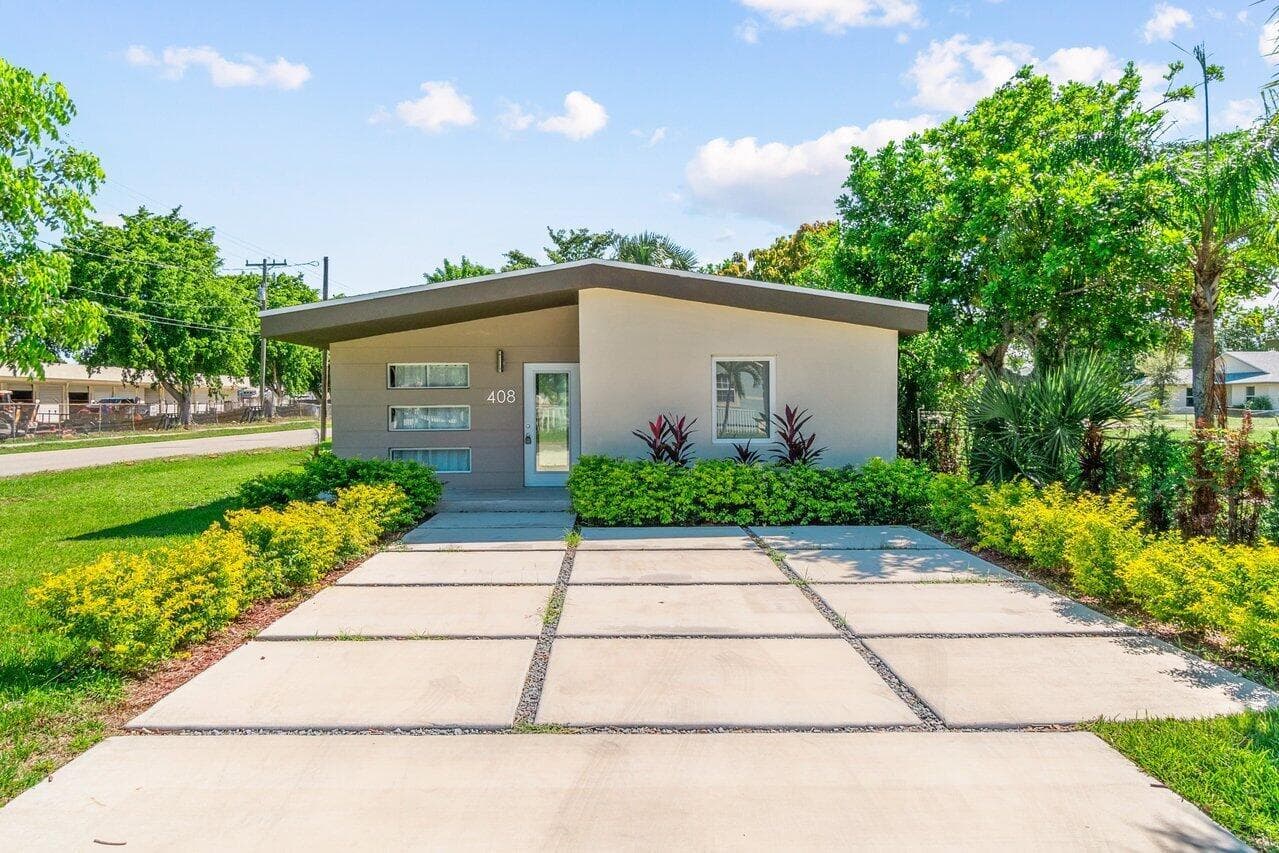 408 SW 4th Street, Delray Beach, FL 33444 photo 3