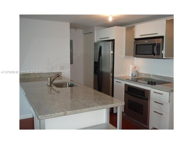 185 SW 7th St # 1909, Miami, FL 33130 photo 4