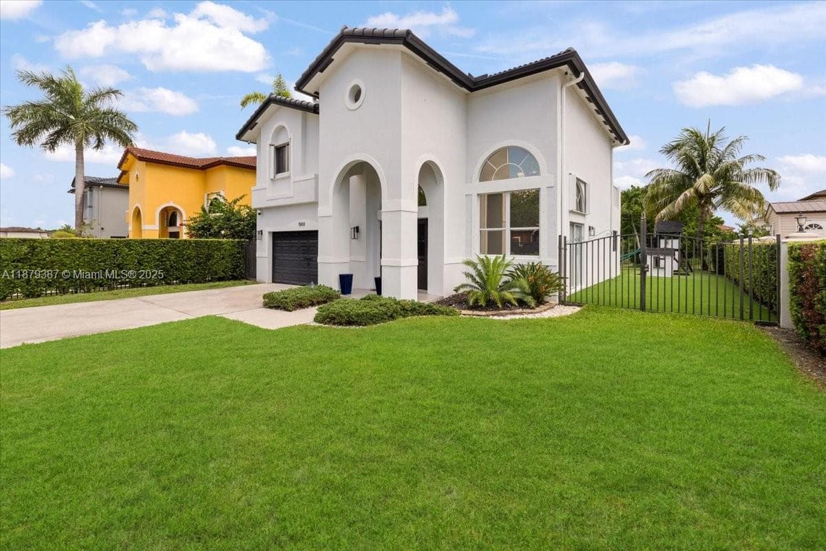 15931 SW 61st Ln, Miami, FL 33193 photo 4