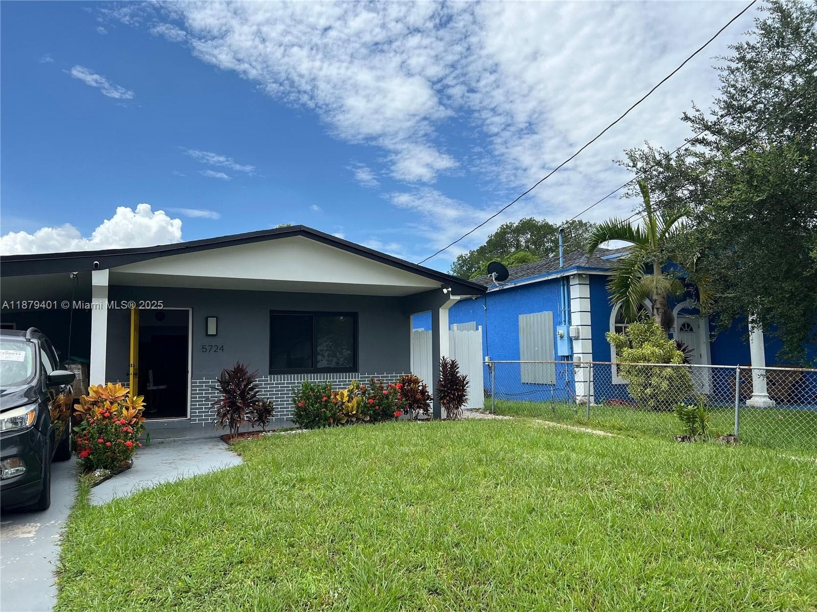 5724 SW 18th St, West Park, FL 33023 photo 3