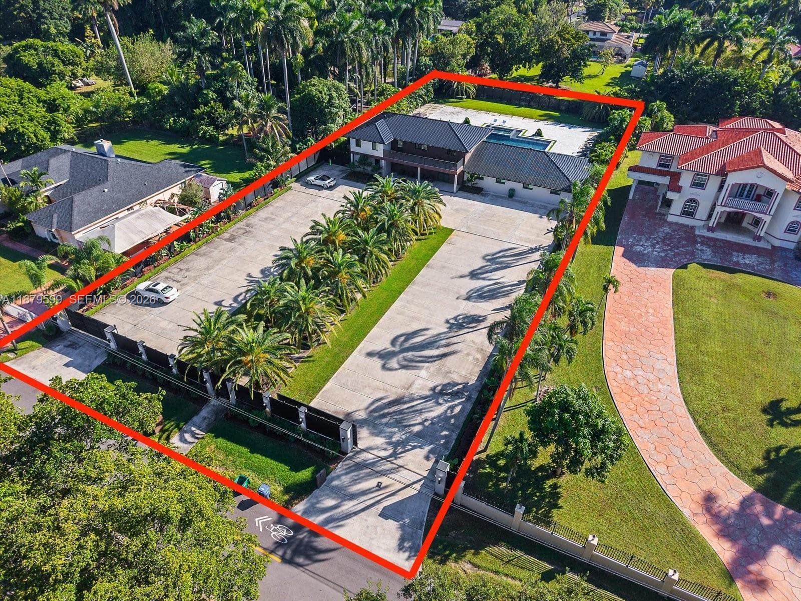 280 NE 156th St, Miami, FL 33162 photo 3